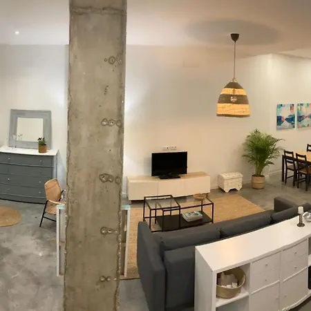 Acogedor Apartamento En Semisotano Con Patio Y Cerca De La Plaza De Espana Seville Exterior photo