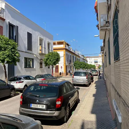 Acogedor Apartamento En Semisotano Con Patio Y Cerca De La Plaza De Espana Seville Exterior photo