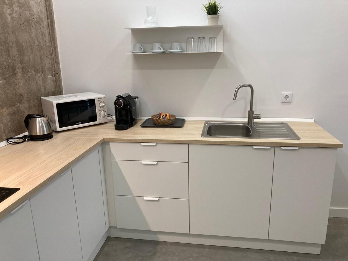 Acogedor En Semisotano Con Patio Y Cerca De La Plaza De Espana Apartment Sevilla